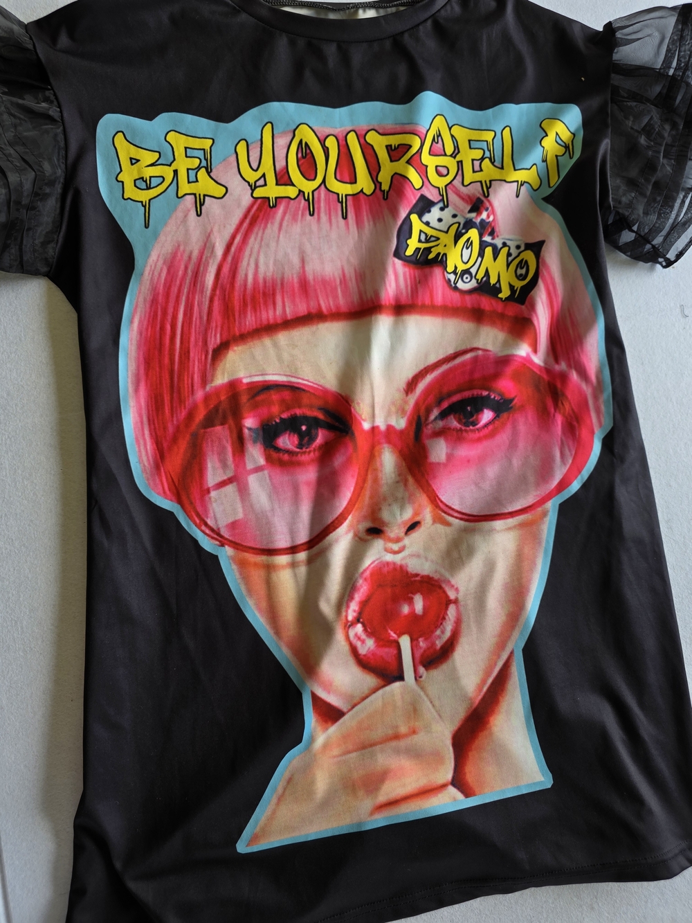 Indie Sleeze Be Yourself Graphic Tee - Black with Pink Pop Art